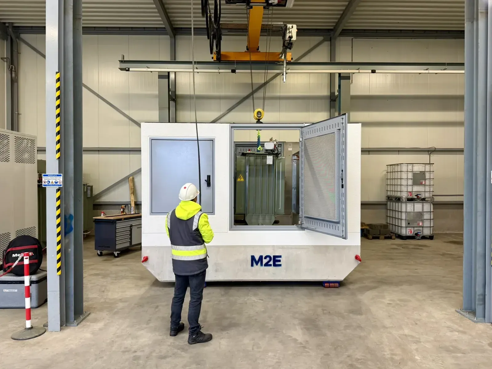 Station assembly in the M2E workshop in Emmen